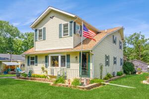 Delavan home for sale at 2613  Cameron St in Delavan Wisconsin