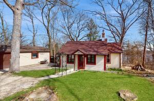 Lorraine home for sale at W8846  Hickory Rd in Richmond Wisconsin