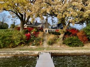 Bohners Lake home for sale at 33609  Contour Dr in Burlington Wisconsin