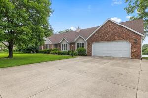 Rock River home for sale at 857  Lucas Ln in Jefferson Wisconsin