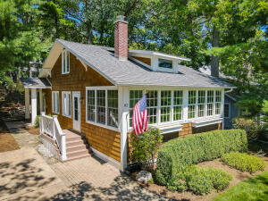 Lake Geneva home for sale at 82  Lwr Loch Vista Dr in Williams Bay Wisconsin