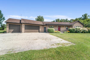 Stream Creek home for sale at 23427  Charlesburg Rd in Schleswig Wisconsin