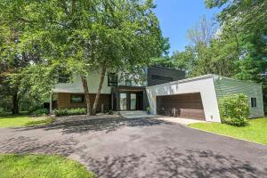 Wisconsin River home for sale at 2131  River Bend Rd in Plover Wisconsin