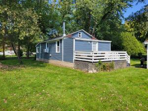 Como home for sale at N3182  Acacia Rd in Geneva Wisconsin