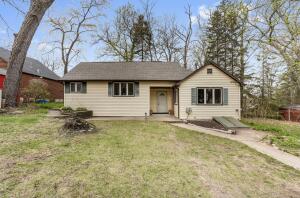 Lake Mary home for sale at 805  Manor Dr in Twin Lakes Wisconsin