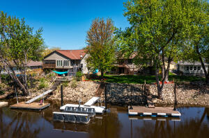 MISSISSIPPI RIVER home for sale at 206  WESTVIEW PL - in La Crosse Wisconsin
