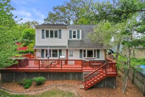 Potter Lake home for sale at N8991 E Miramar Dr N8993 in East Troy Wisconsin