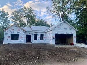 Como home for sale at W3794  Beaver Dr in Geneva Wisconsin