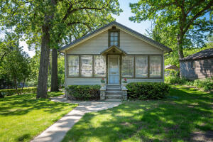 Koshkonong home for sale at 11417 N Lakeview Dr in Milton Wisconsin