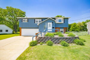 Whitewater Creek home for sale at 266 N George St in Whitewater Wisconsin