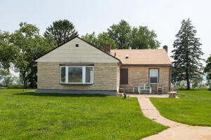 Lake Onalaska home for sale at W7855  County Road ZB - in Onalaska Wisconsin