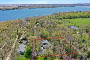 Delavan Lake home for sale at 2613  Glen Eyrie Ln in Delavan Wisconsin