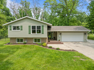 Delavan home for sale at 2832  County Road O - in Delavan Wisconsin