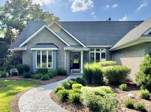 Spring Creek home for sale at W2266  Kniep Rd in Spring Prairie Wisconsin