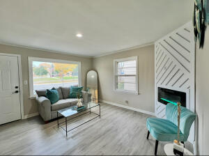 Deeded Water home for sale at 8621 W Lisbon Ave in Milwaukee Wisconsin