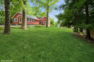 Como home for sale at N3250  Tamarack Rd in Geneva Wisconsin