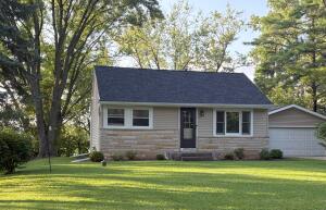 Blue Spring LakeHwy home for sale at W1306 N Blue Spring Lake Dr in Palmyra Wisconsin