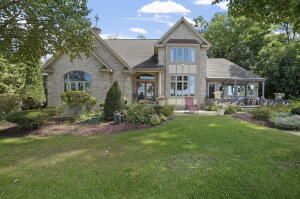 Beulah home for sale at N9198  East Shore Rd in East Troy Wisconsin