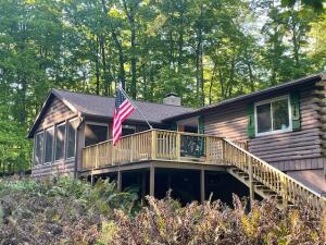 Lake Noquebay home for sale at W6230  Olivia Ln in Crivitz Wisconsin