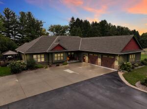 Lake Sinissippi home for sale at N4557  Lakeview Rd in Hustisford Wisconsin