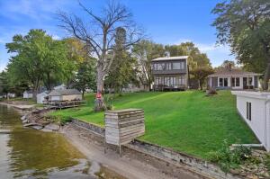 Lake Winnebago home for sale at N10198  Gulig Rd in Calumet Wisconsin