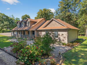 Eagle Spring Lake home for sale at W349S10106  Bittersweet Ct in Eagle Wisconsin