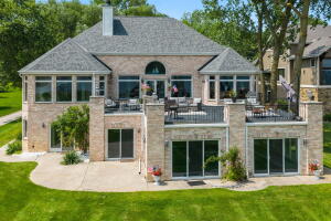 Pewaukee Lake home for sale at W304N2470  Maple Ave in Delafield Wisconsin