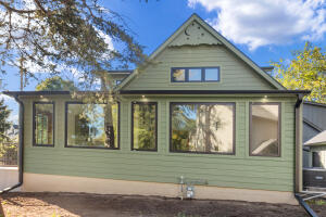 Nagawicka home for sale at 637  1st St in Delafield Wisconsin