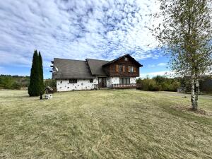 Wayne Creek home for sale at 8480  Fairview Dr in Wayne Wisconsin