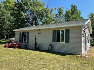 Diamond home for sale at 8444  Mast Dr in Minocqua Wisconsin