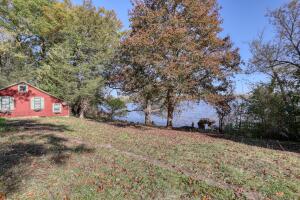 Hahns home for sale at N8002  County Road A - in Milford Wisconsin