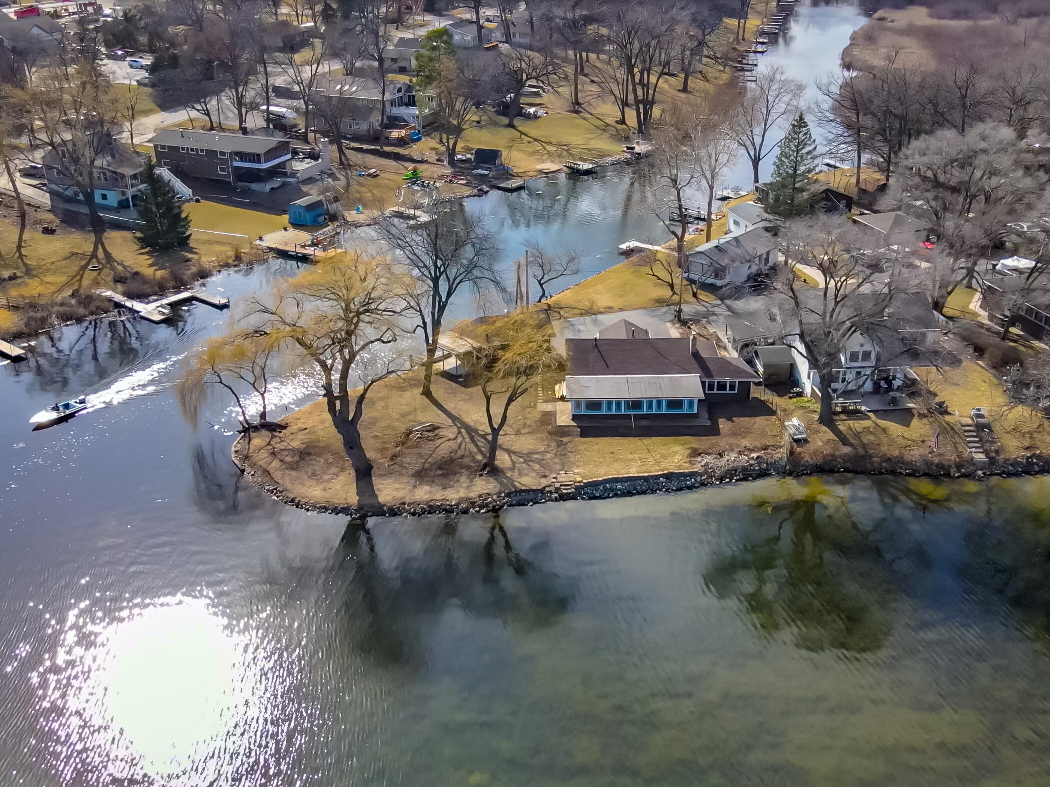 Wisconsin Lake Home for sale (MLS#: 1784203) at 24300  72nd St, in Paddock Lake, Wisconsin. (2 of 12)