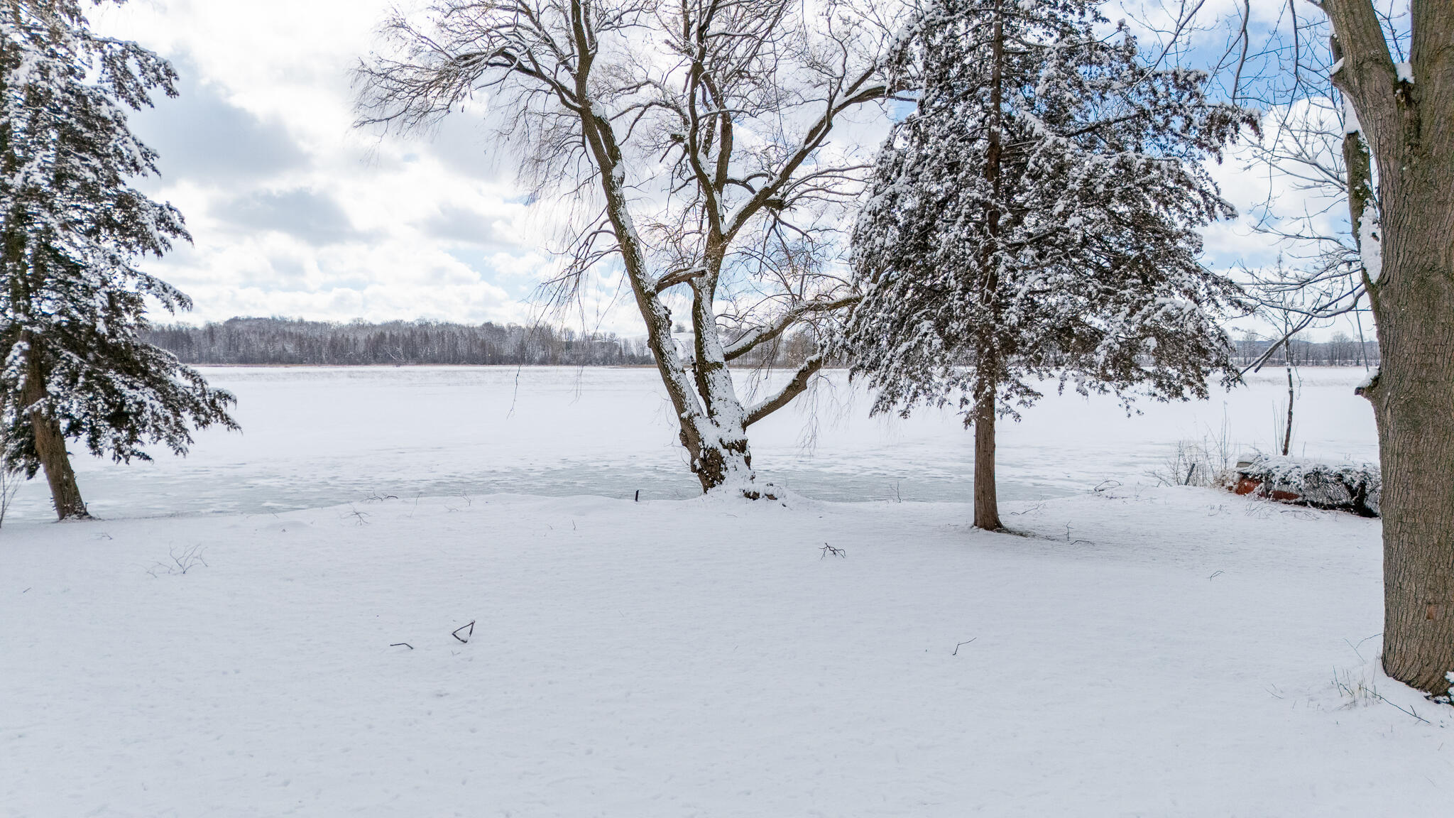 Wisconsin Lake Home for sale (MLS#: 1864810) at 2997  Smith Lake Rd, in Barton, Wisconsin. (12 of 45)