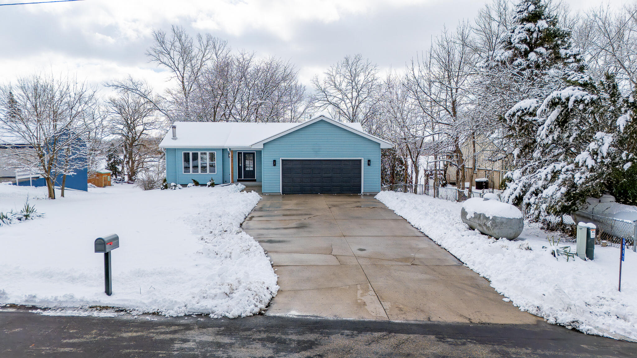 Wisconsin Lake Home for sale (MLS#: 1864810) at 2997  Smith Lake Rd, in Barton, Wisconsin. (3 of 45)