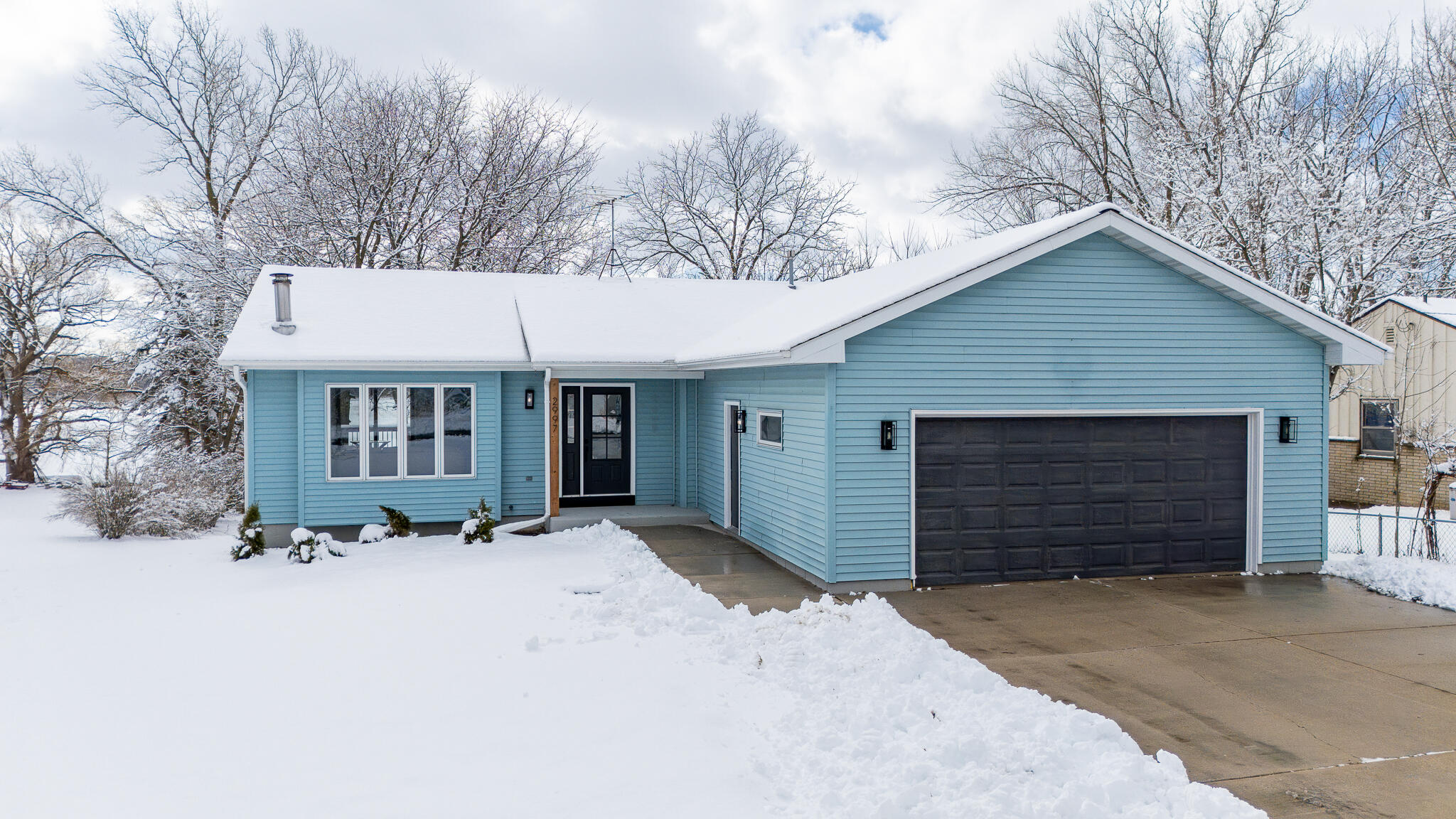 Wisconsin Lake Home for sale (MLS#: 1864810) at 2997  Smith Lake Rd, in Barton, Wisconsin. (6 of 45)