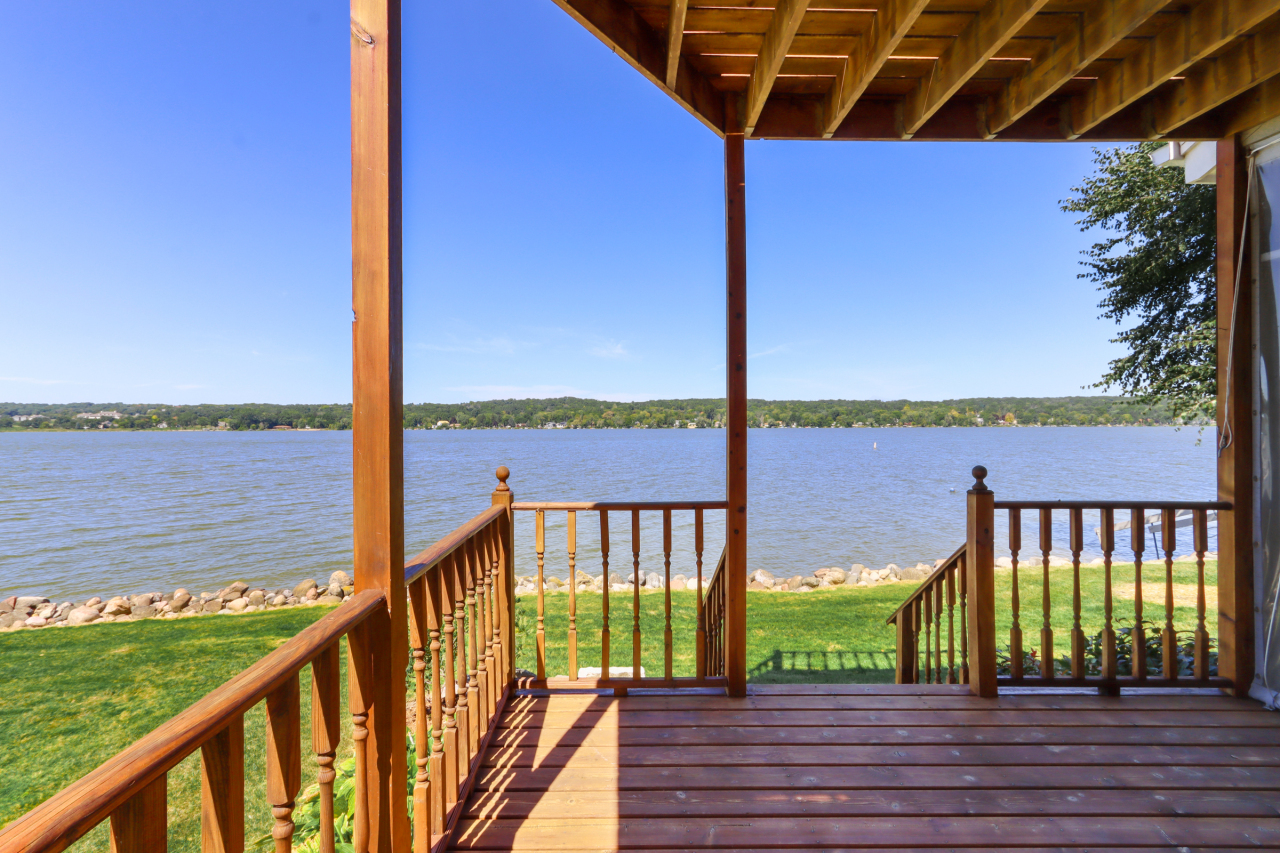 Wisconsin Lake Home for sale (MLS#: 1868872) at W3964 S Shore Dr, in Geneva, Wisconsin. (18 of 48)