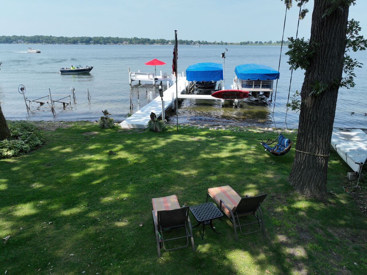 Wisconsin Lake Home for sale (MLS#: 1869525) at 1811  South Shore Dr, in Delavan, Wisconsin. (17 of 66)