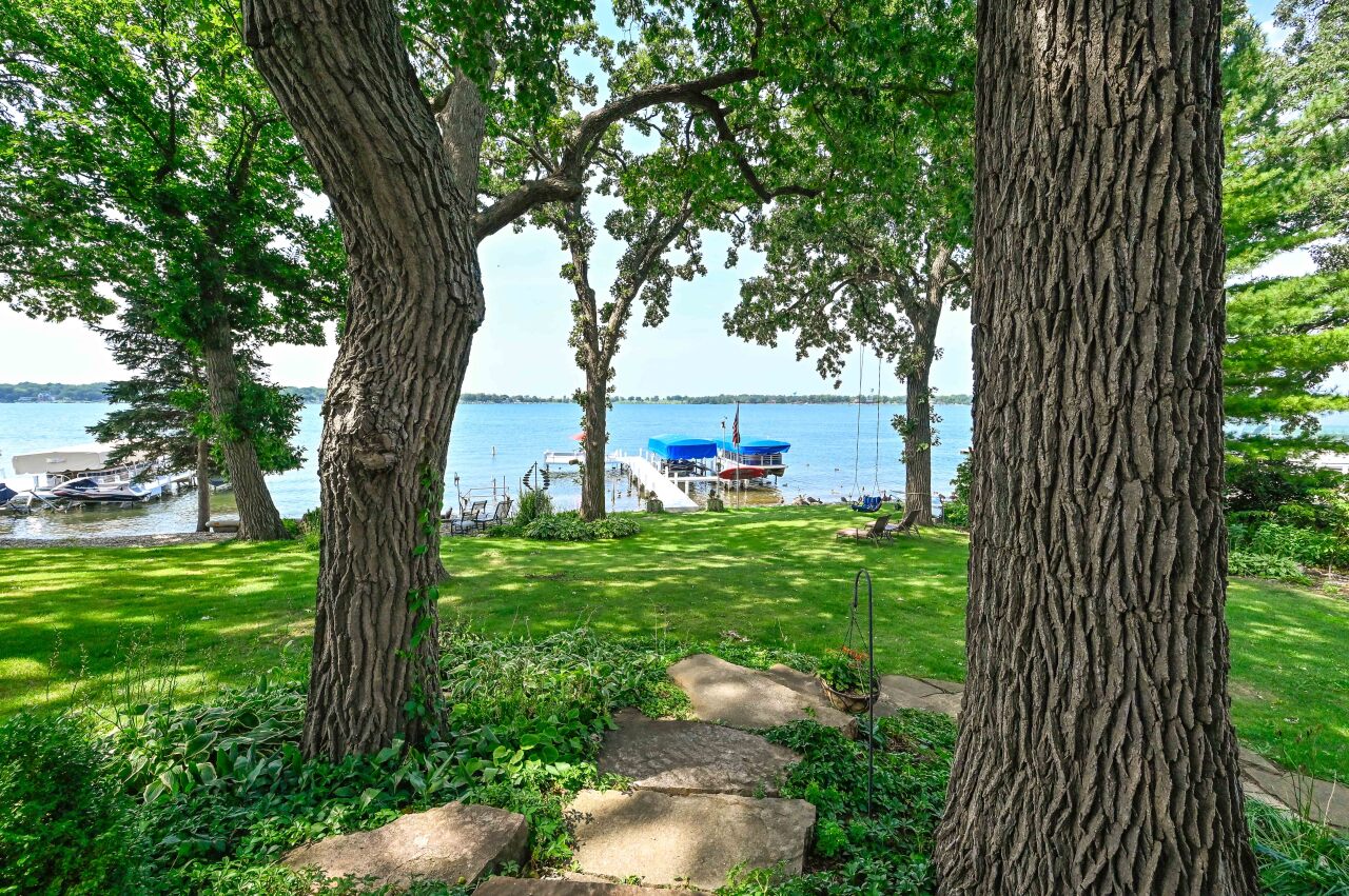 Wisconsin Lake Home for sale (MLS#: 1869525) at 1811  South Shore Dr, in Delavan, Wisconsin. (57 of 66)