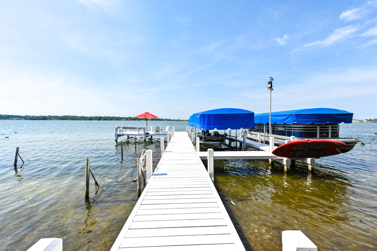 Wisconsin Lake Home for sale (MLS#: 1869525) at 1811  South Shore Dr, in Delavan, Wisconsin. (61 of 66)