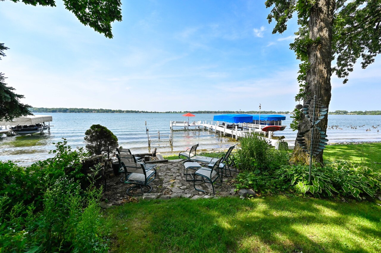 Wisconsin Lake Home for sale (MLS#: 1869525) at 1811  South Shore Dr, in Delavan, Wisconsin. (64 of 66)