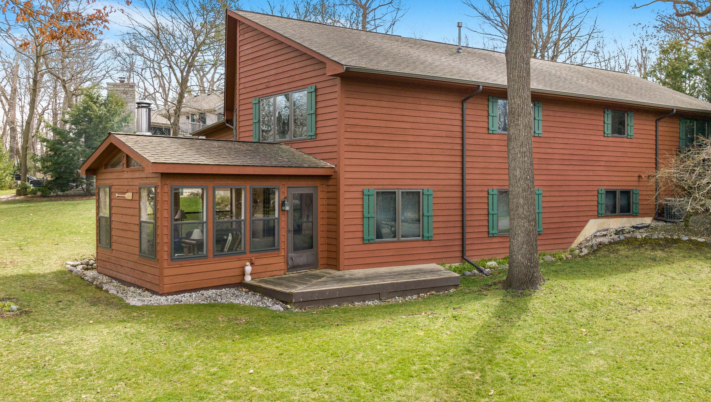 Wisconsin Lake Home for sale (MLS#: 1869708) at 1120 S Lake Shore Dr 33, in Lake Geneva, Wisconsin. (28 of 46)