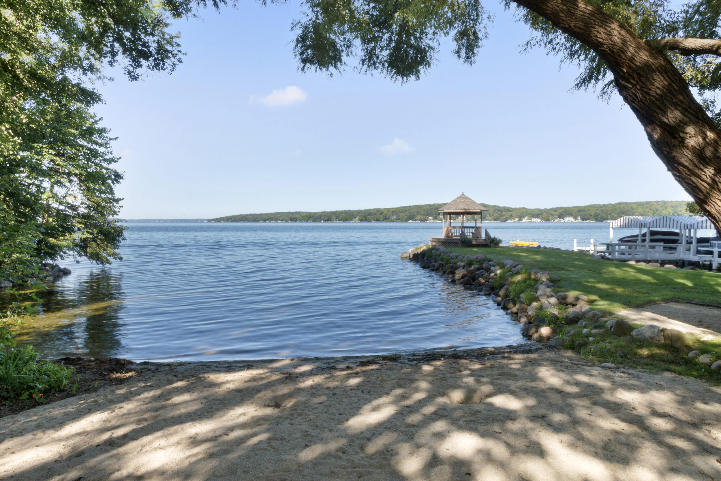 Wisconsin Lake Home for sale (MLS#: 1869708) at 1120 S Lake Shore Dr 33, in Lake Geneva, Wisconsin. (39 of 46)