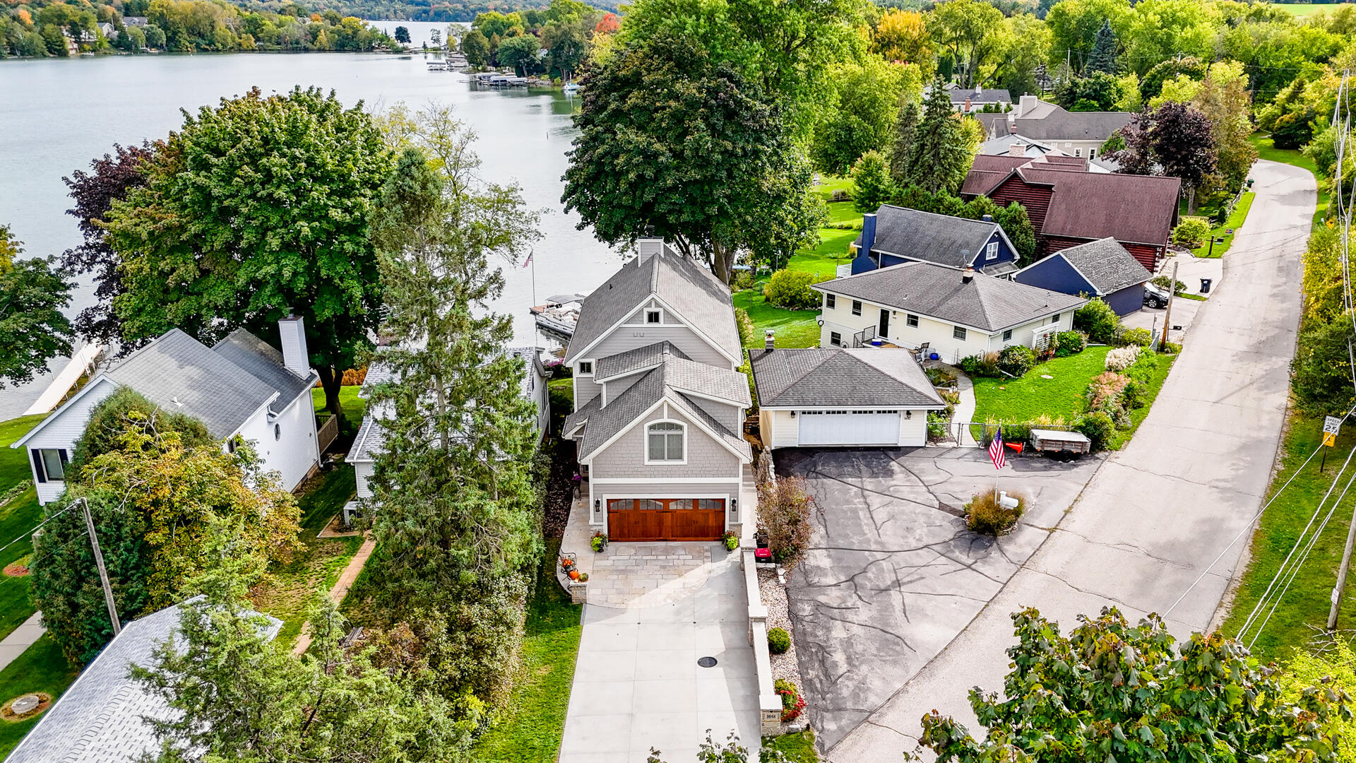 Wisconsin Lake Home for sale (MLS#: 1870680) at 5648 W Lake Dr, in West Bend, Wisconsin. (6 of 51)