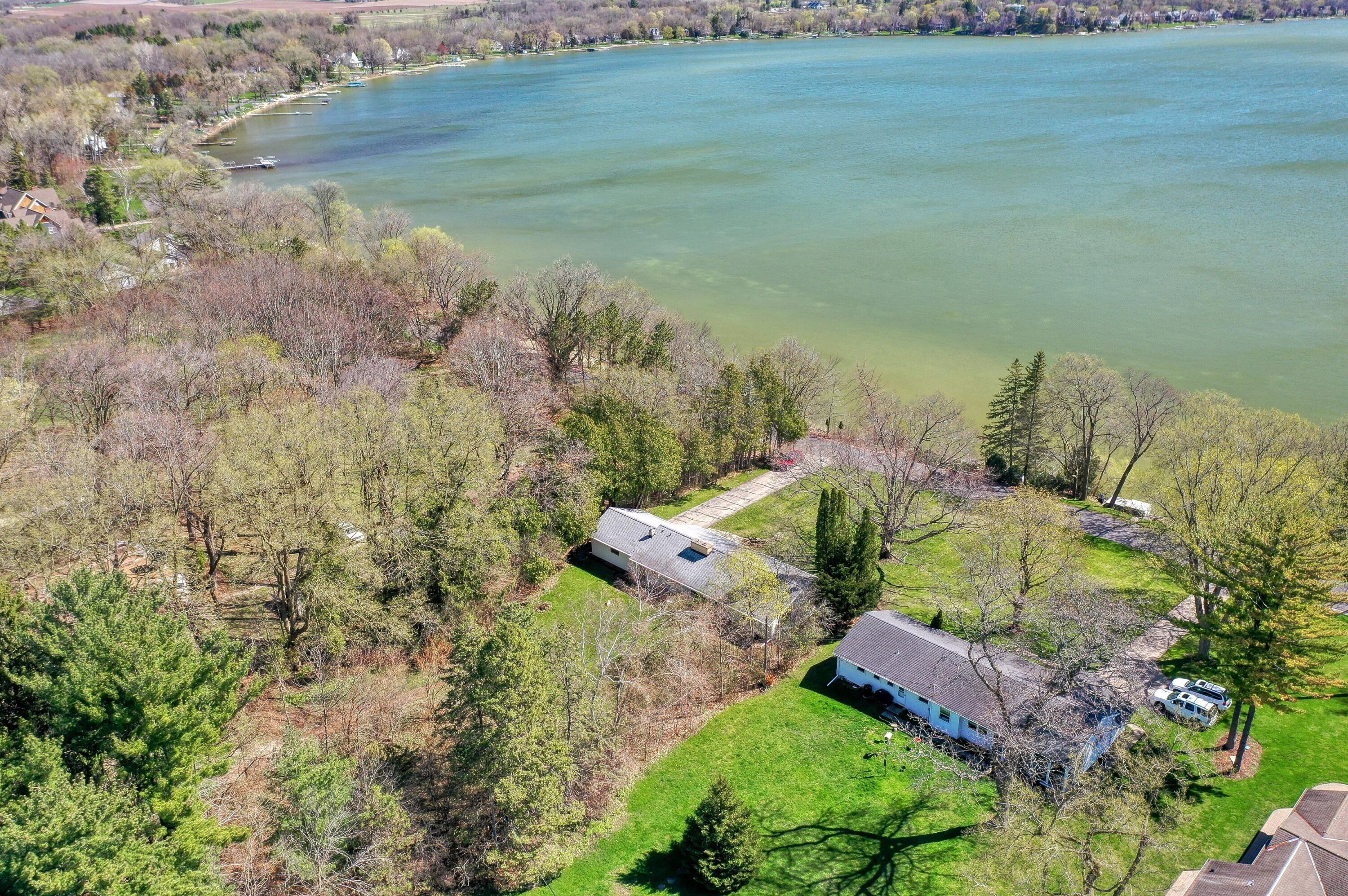 Wisconsin Lake Home for sale (MLS#: 1872082) at 618  Lac La Belle Dr, in Lac La Belle, Wisconsin. (40 of 39)