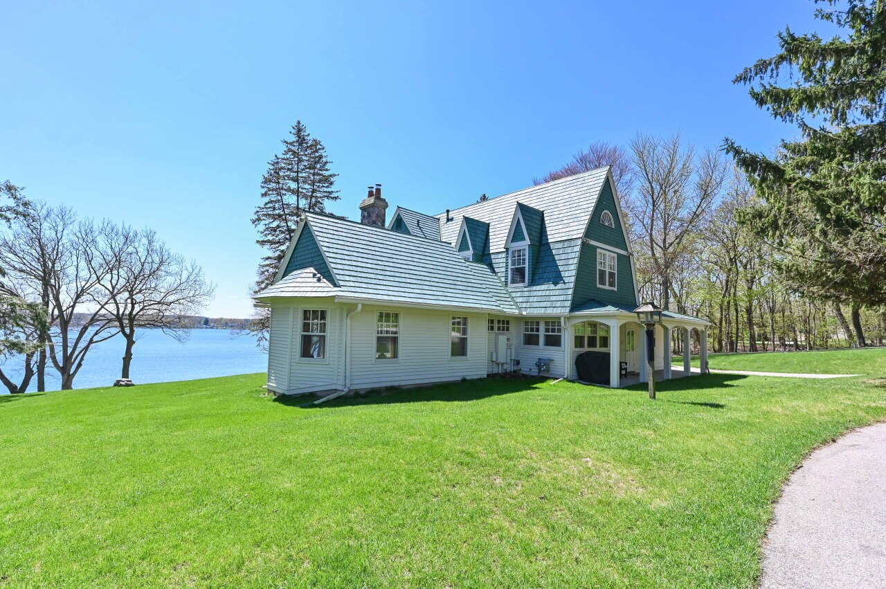 Wisconsin Lake Home for sale (MLS#: 1872914) at 2900  North Shore Dr, in Delavan, Wisconsin. (60 of 60)