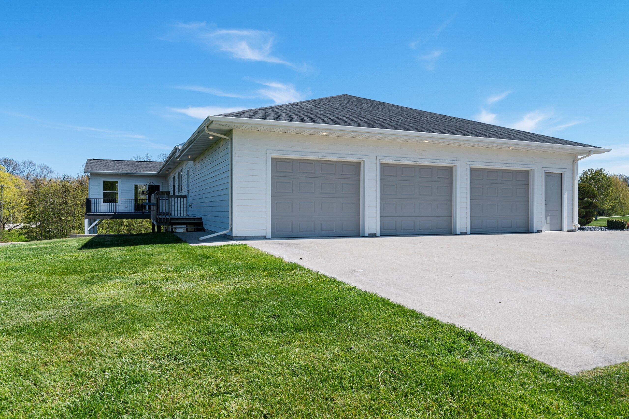 Wisconsin Lake Home for sale (MLS#: 1874399) at 1824  Abbey Ridge Ln, in Manitowoc, Wisconsin. (51 of 65)