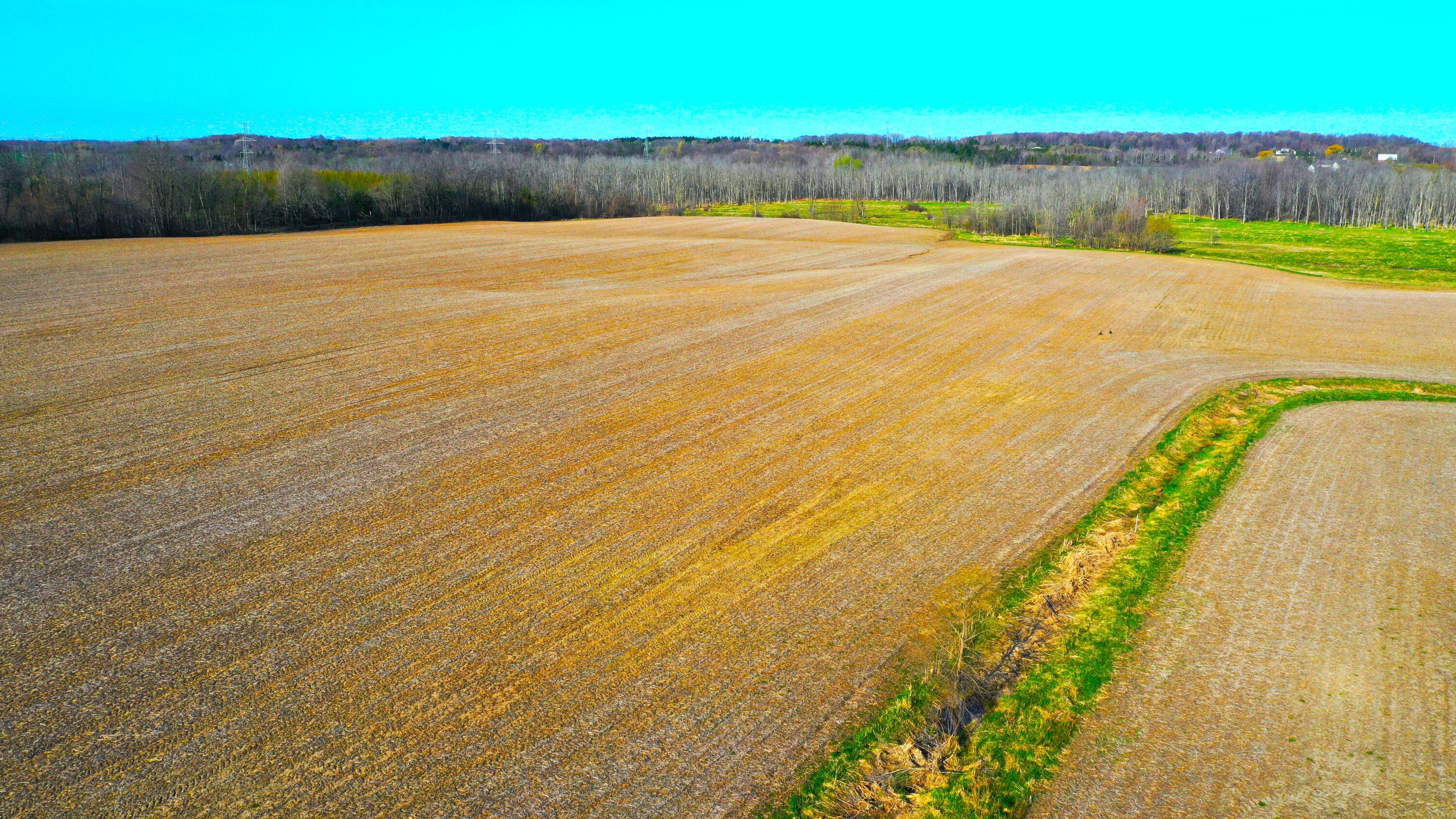 Wisconsin Lake Home for sale (MLS#: 1875340) at 2803  Orchard Ln, in Saukville, Wisconsin. (25 of 93)