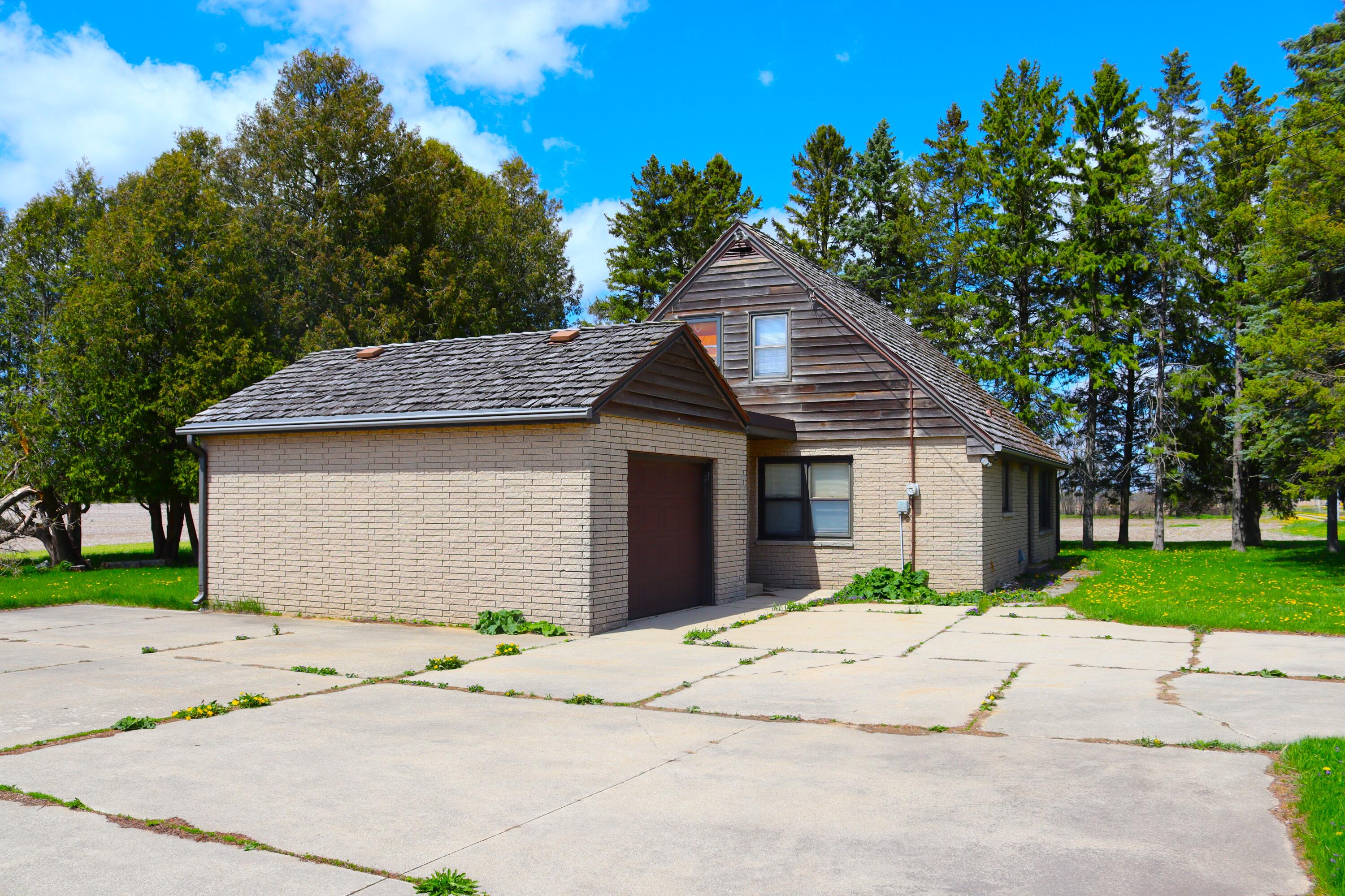 Wisconsin Lake Home for sale (MLS#: 1875340) at 2803  Orchard Ln, in Saukville, Wisconsin. (48 of 93)