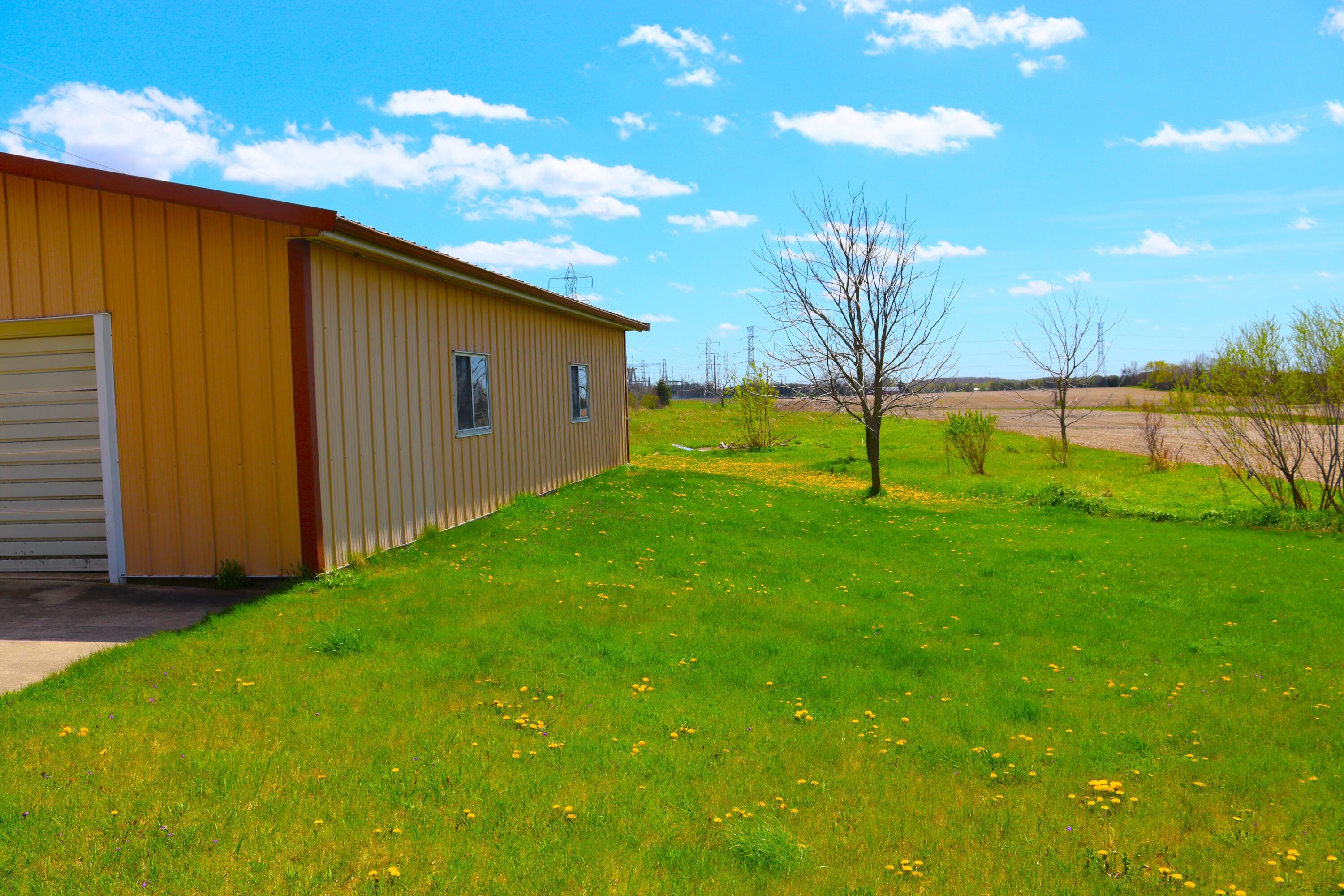 Wisconsin Lake Home for sale (MLS#: 1875340) at 2803  Orchard Ln, in Saukville, Wisconsin. (50 of 93)