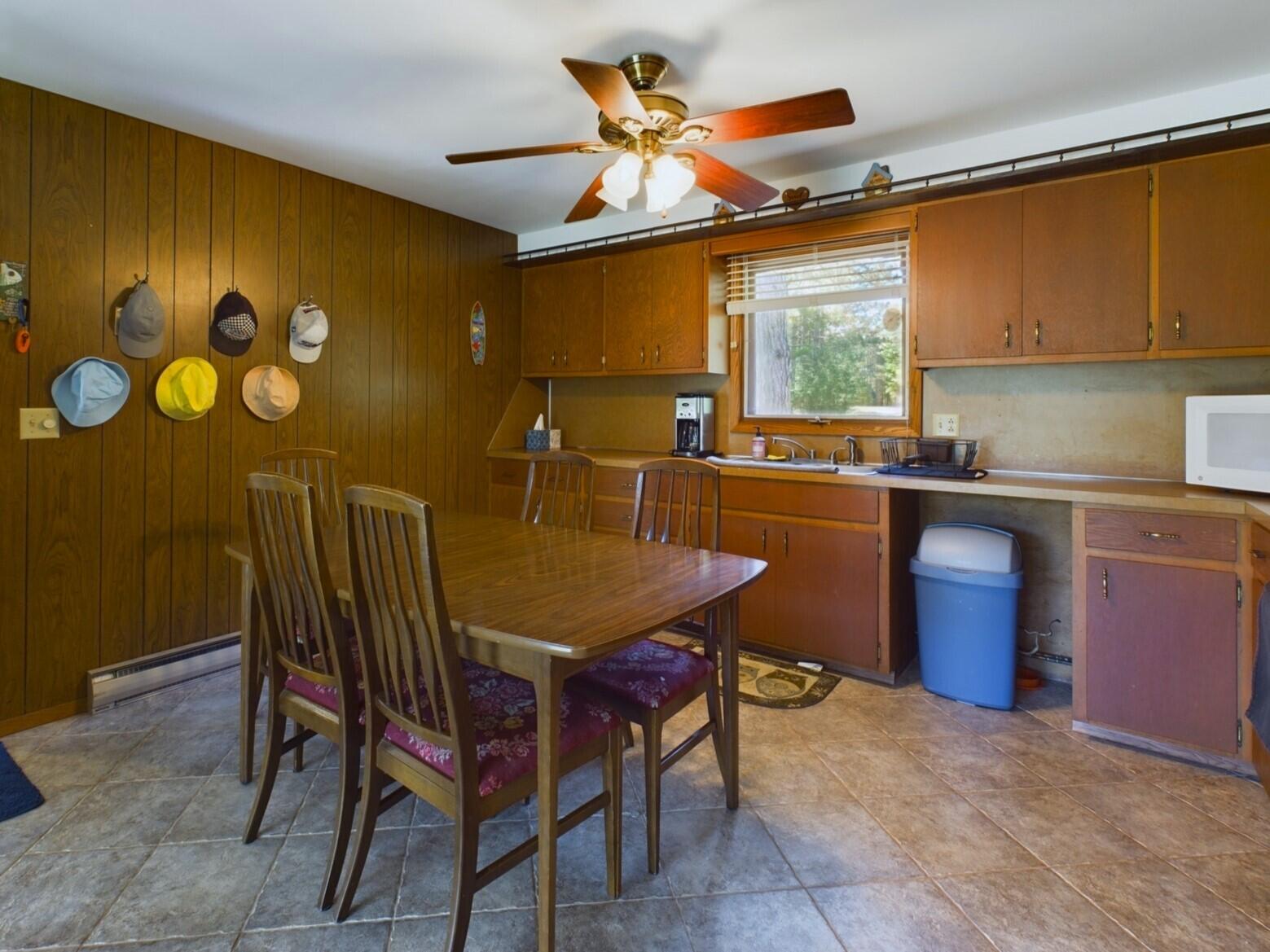 Wisconsin Lake Home for sale (MLS#: 1876271) at W6486  Hidden Springs Dr, in Marion, Wisconsin. (7 of 38)